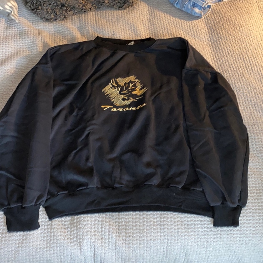 Crewneck sweater